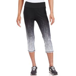 Betsey Johnson Performance Cropped Leggings